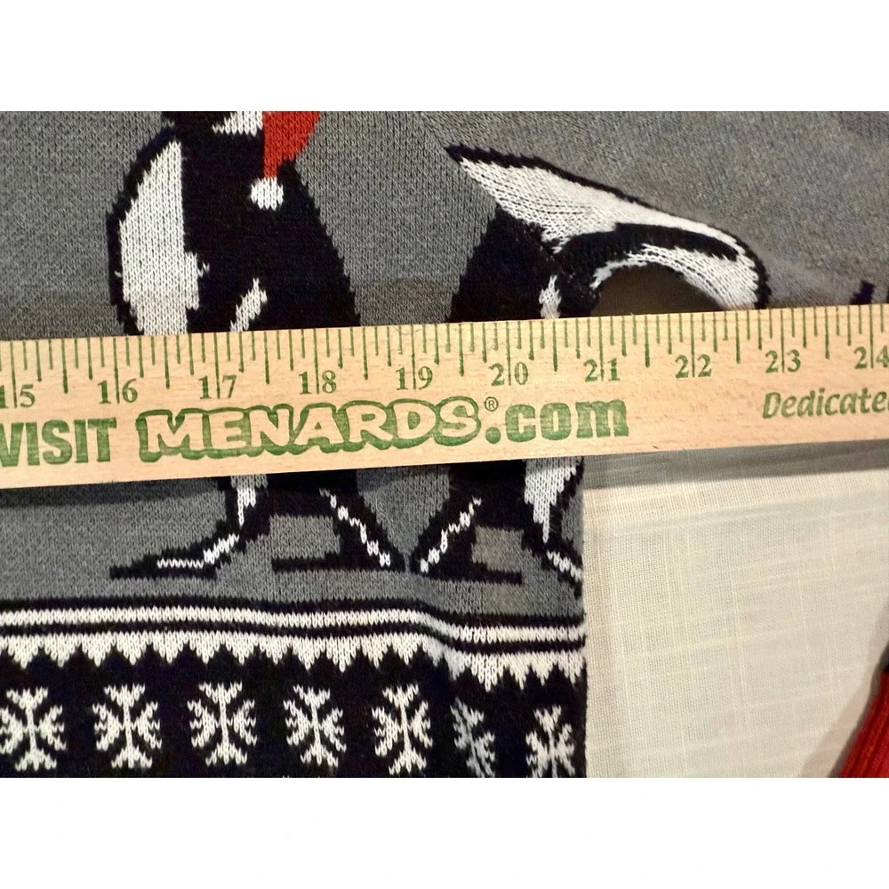 14th & Union Penguin Ugly Christmas Sweater Men's Medium Novelty Graphic Knit‎